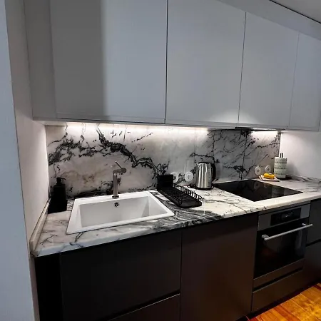Stylish Stay, Renovated Gem In Bairro Alto * Lissabon