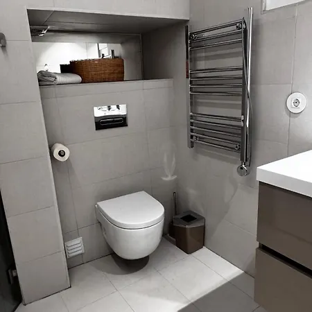 Stylish Stay, Renovated Gem In Bairro Alto Appartement Lissabon